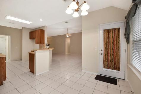 11014 Hunting Path Court Houston TX 77065