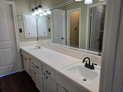 1779 Saxony Lane Houston TX 77058