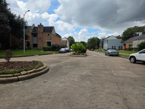 1779 Saxony Lane Houston TX 77058