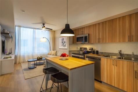 18036 Park Row 21103 Houston TX 77084