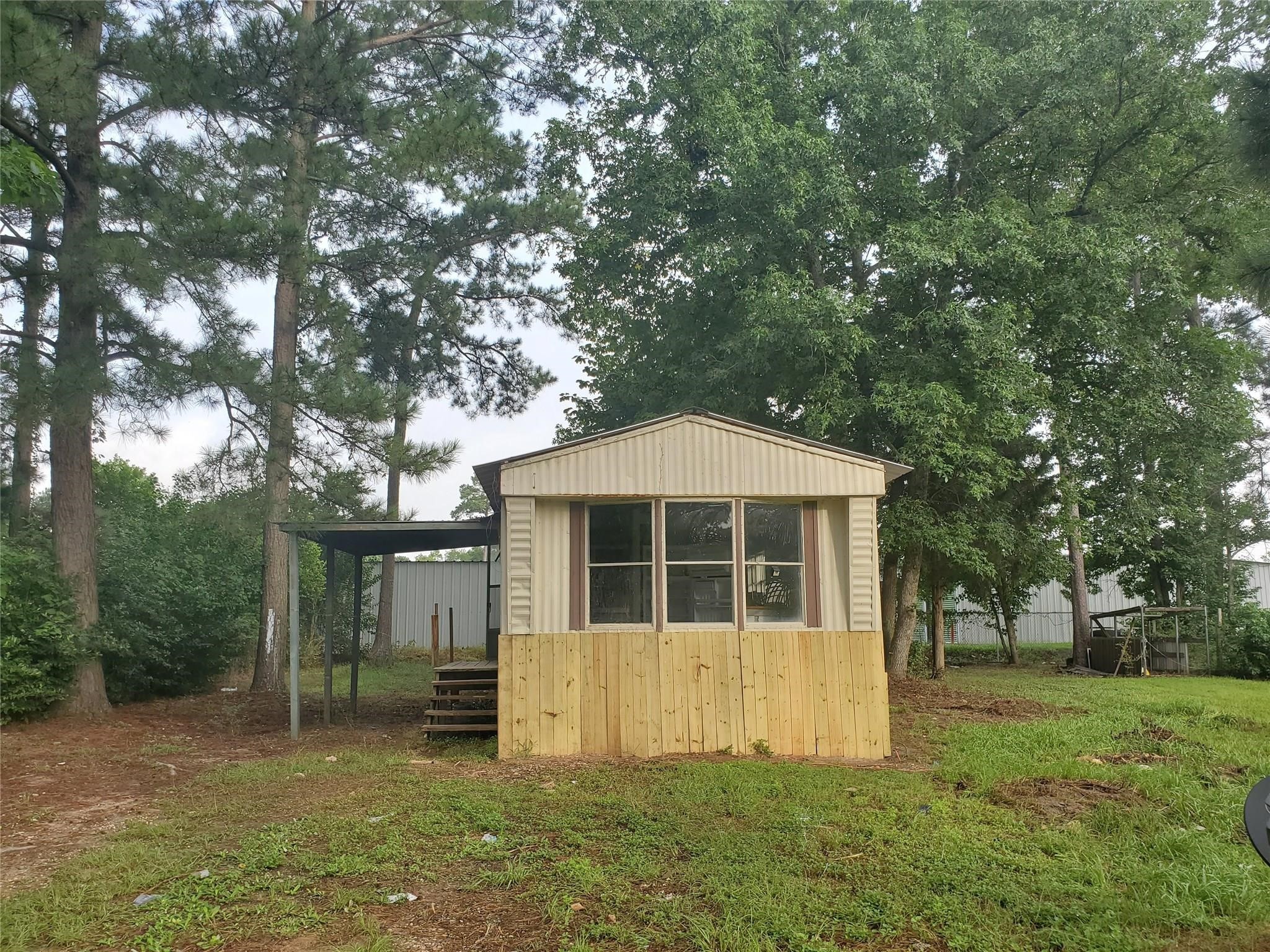 12175 Hilltop Drive Willis TX 77318