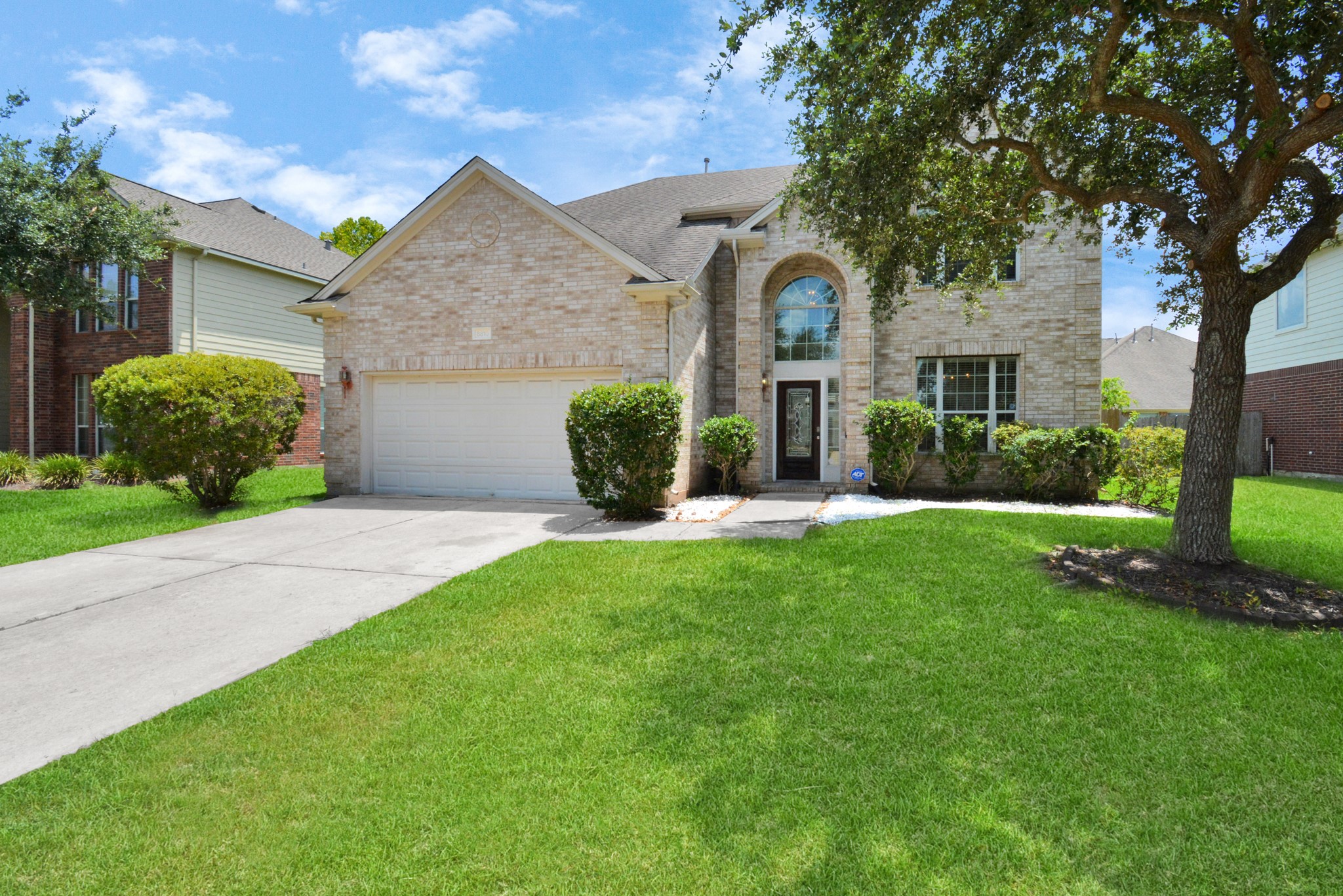 8810 Sunforest Lane Pearland TX 77584