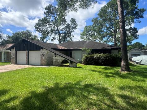 7910 Jonquil Drive Texas City TX 77591