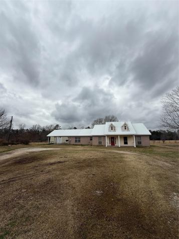 21349 Highway 321 Cleveland TX 77327