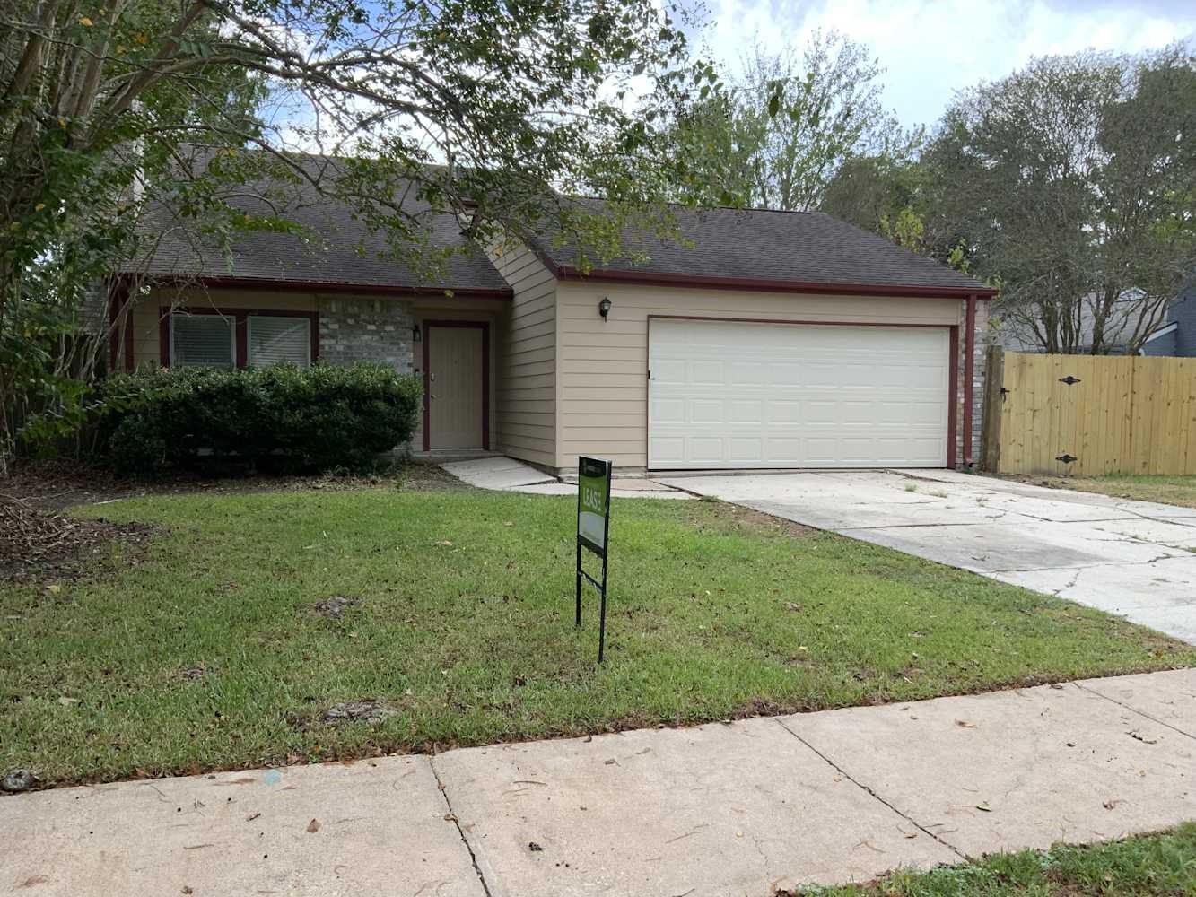 428 Gleneagles Drive Friendswood TX 77546