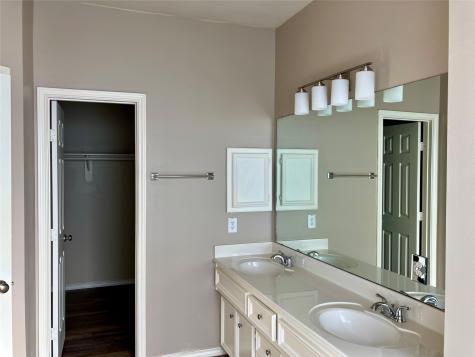 11801 White Water Bay Drive Pearland TX 77584