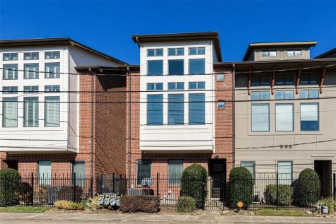2821 Pease Street Houston TX 77003