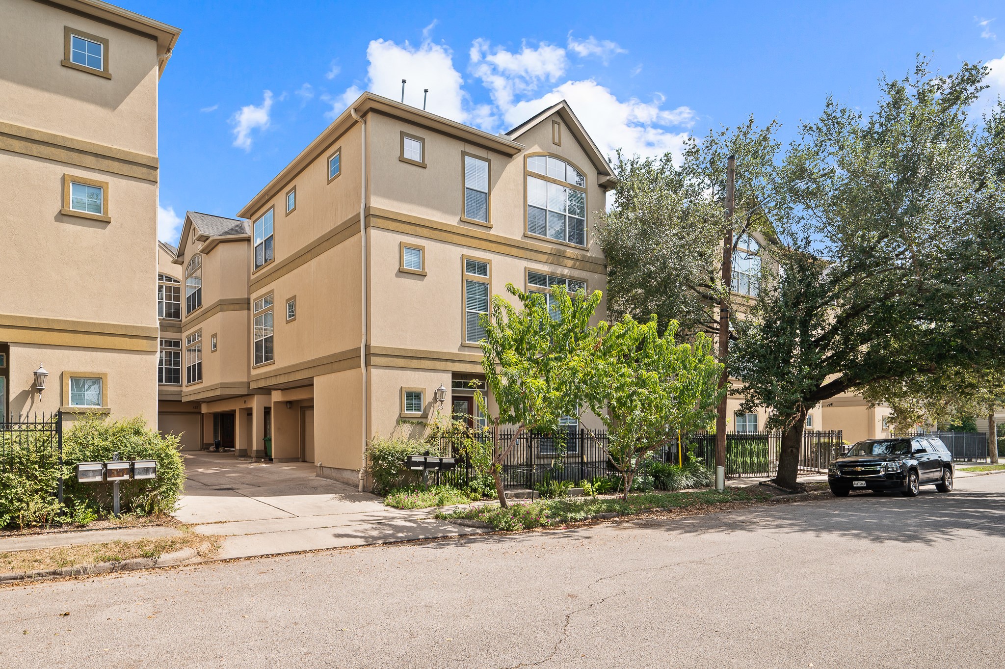418 Fowler Street Houston TX 77007