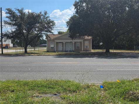 601B West Washington Avenue Avenue B Navasota TX 77868