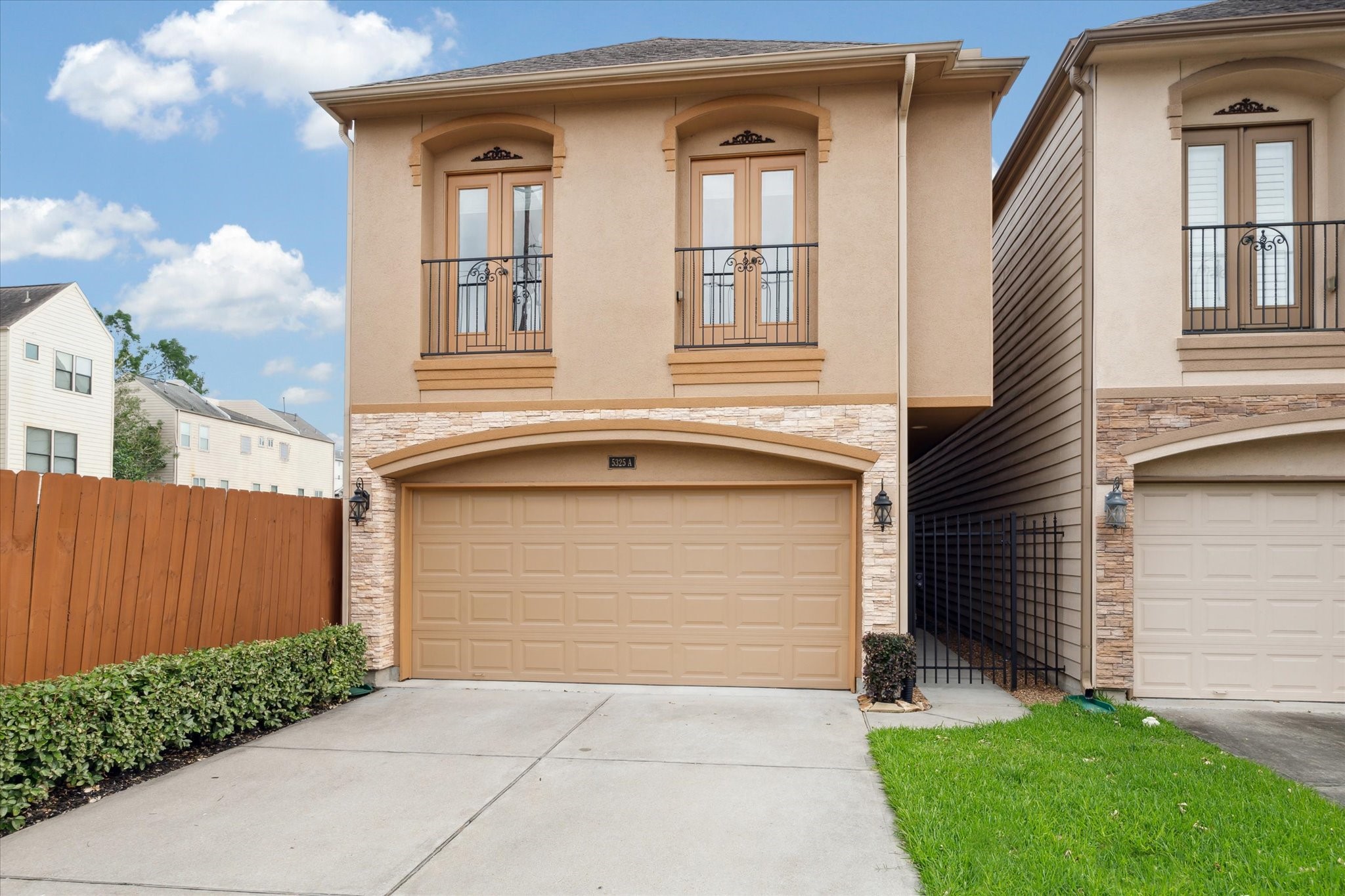 5325 Petty Street A Houston TX 77007