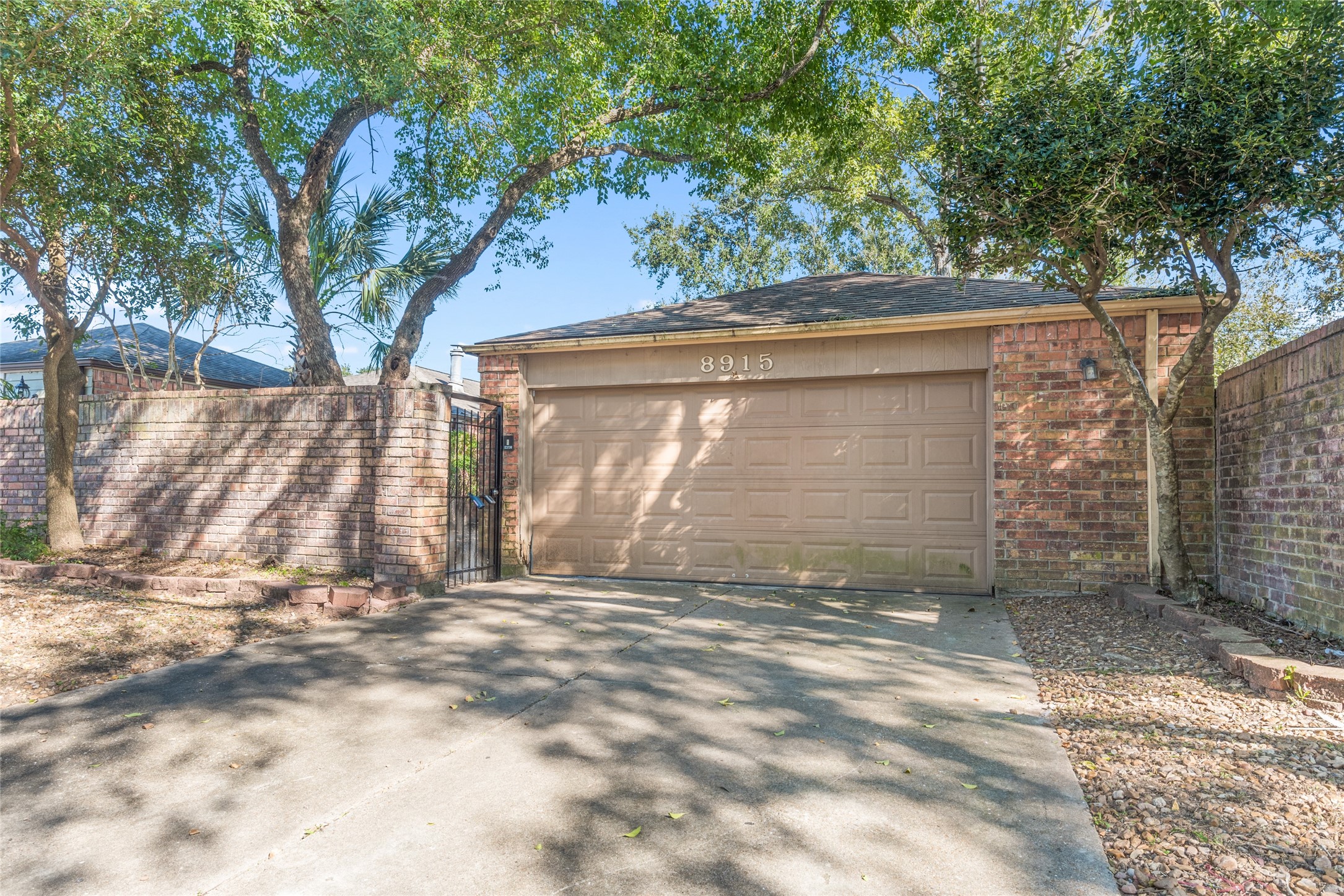 8915 Beau Monde Drive Houston TX 77099