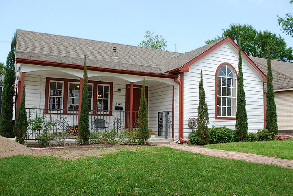 4622 Cedar Street Bellaire TX 77401