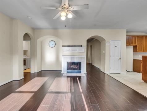 3823 Beacons View Friendswood TX 77546