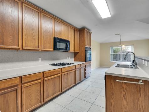 3823 Beacons View Friendswood TX 77546