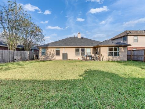 3823 Beacons View Friendswood TX 77546