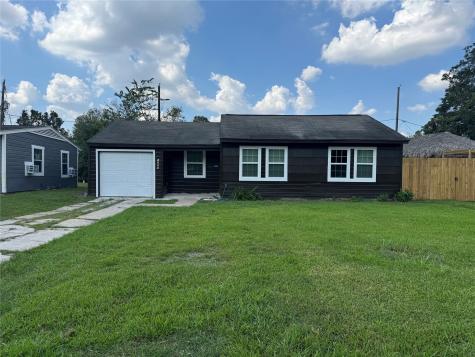 5021 Dieppe Street Houston TX 77033
