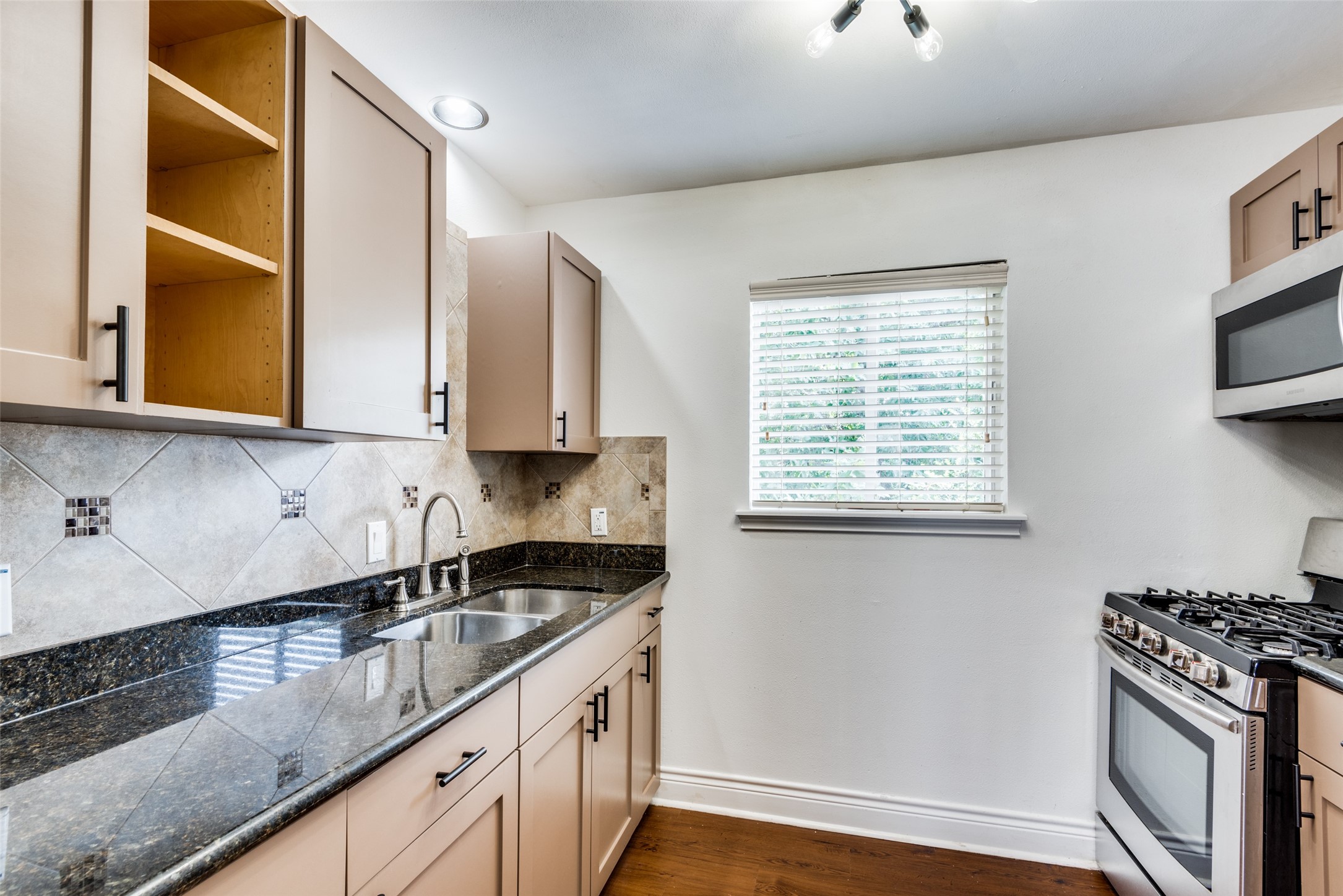 5612 Grover Avenue 101 Austin TX 78756