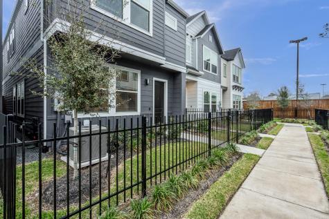 723 Strawberry Pines Court Houston TX 77009