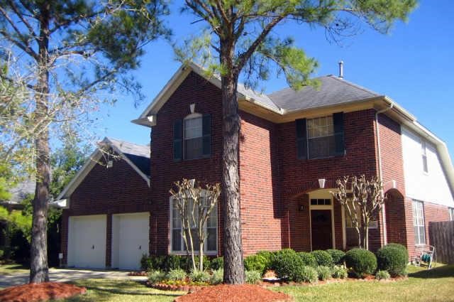 2126 Village Dale Avenue Houston TX 77059