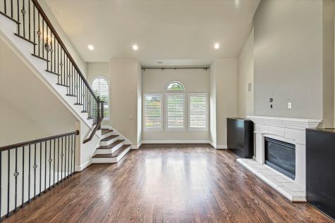 614 Westcott Street Houston TX 77007