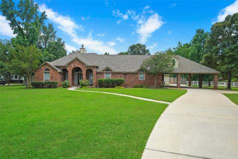 9052 Grand Lake Estates Drive Montgomery TX 77316