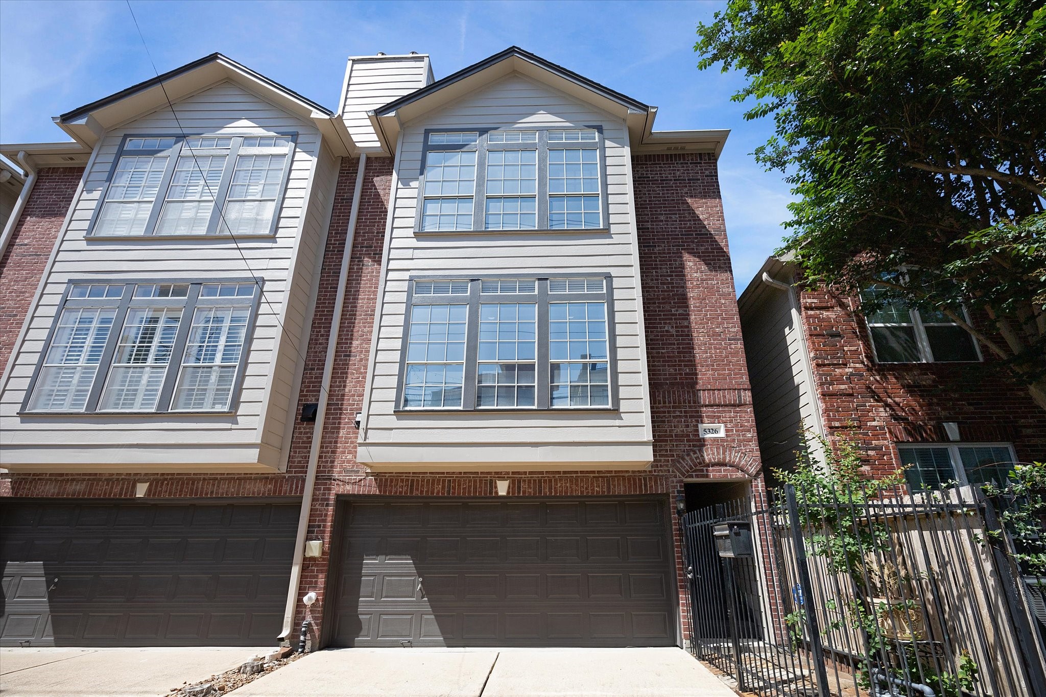 5326 Blossom Street Houston TX 77007