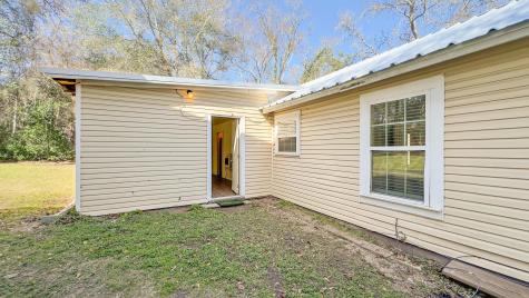712 Highway 190 E Huntsville TX 77340