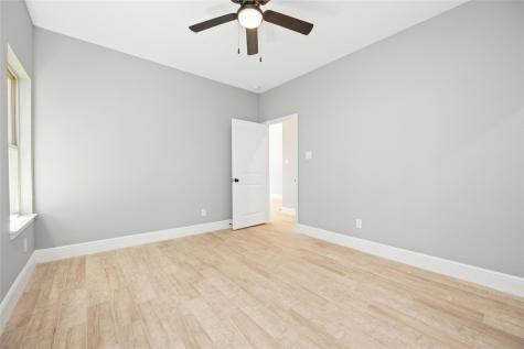 4651 Mallow Street B Houston TX 77051