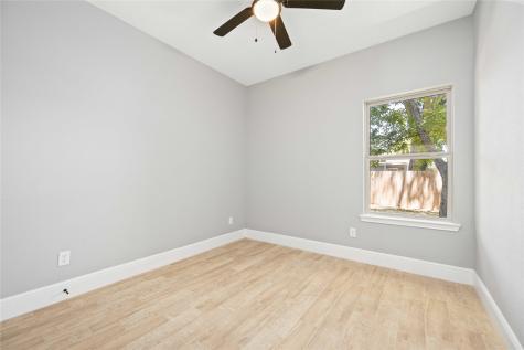 4651 Mallow Street B Houston TX 77051