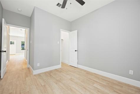 4651 Mallow Street B Houston TX 77051