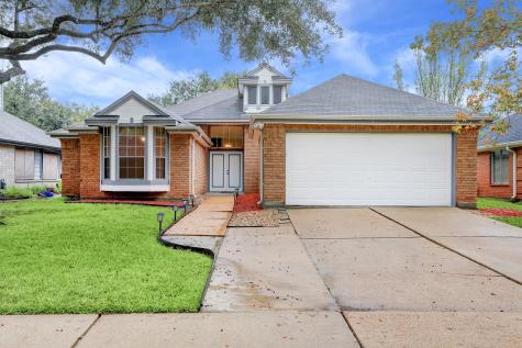 3214 N Peach Hollow Circle Pearland TX 77584