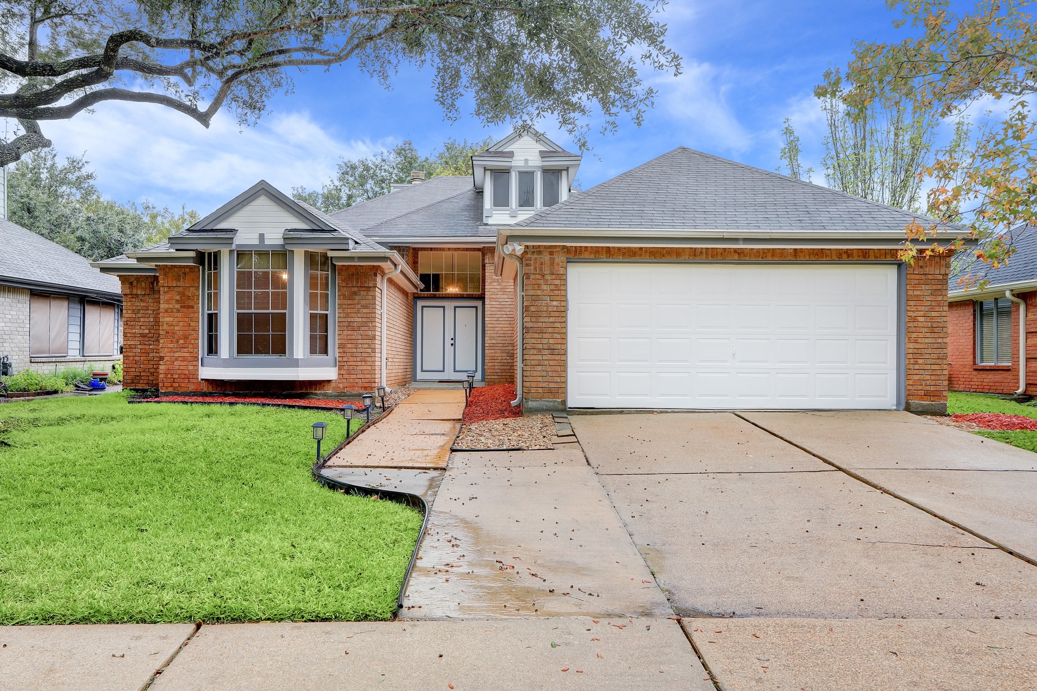3214 N Peach Hollow Circle Pearland TX 77584
