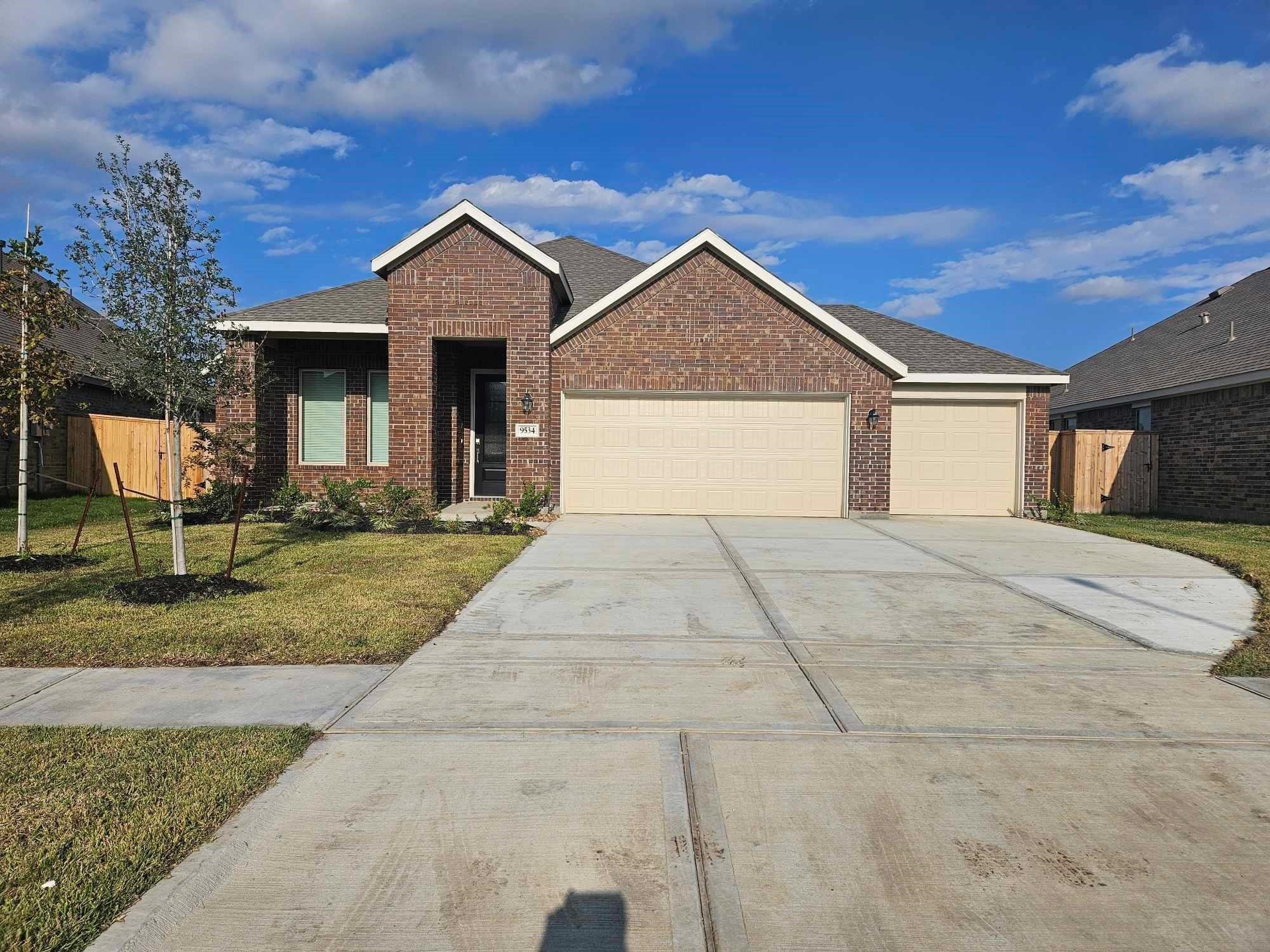 9534 Meghan Heights Drive Baytown TX 77521