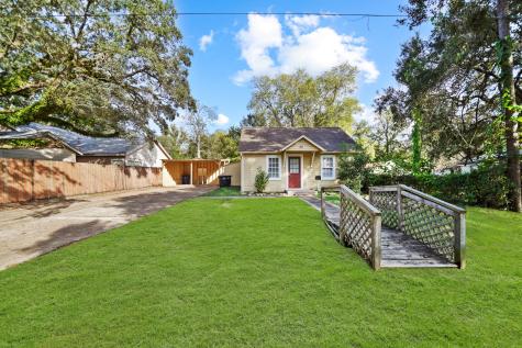 811 S Hill Street Alvin TX 77511