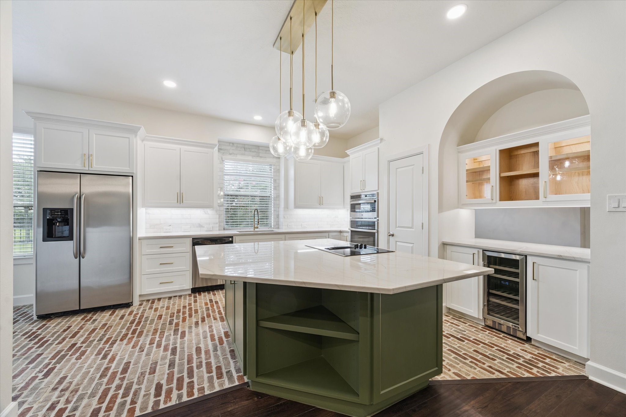 11 Knotwood Court Spring TX 77389