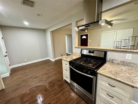 2842 Knotty Oaks Trail Houston TX 77045