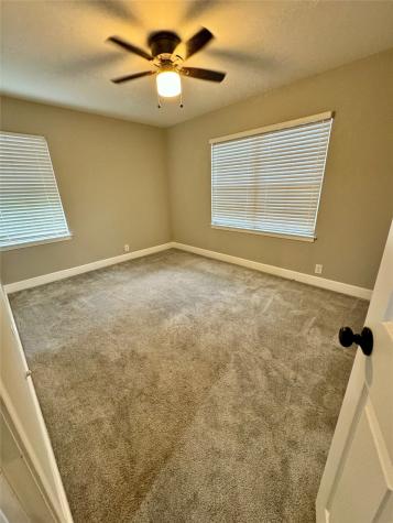 2842 Knotty Oaks Trail Houston TX 77045