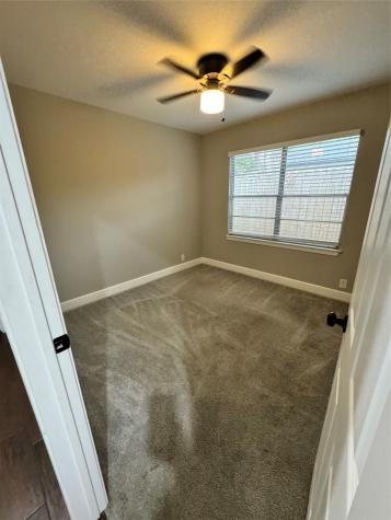 2842 Knotty Oaks Trail Houston TX 77045