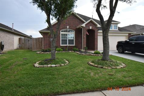 895 Bent Sail Lane League City TX 77573