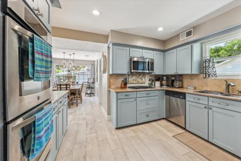 4311 Meadowbank Drive Seabrook TX 77586