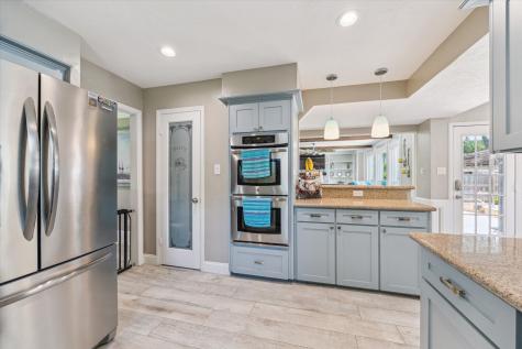 4311 Meadowbank Drive Seabrook TX 77586