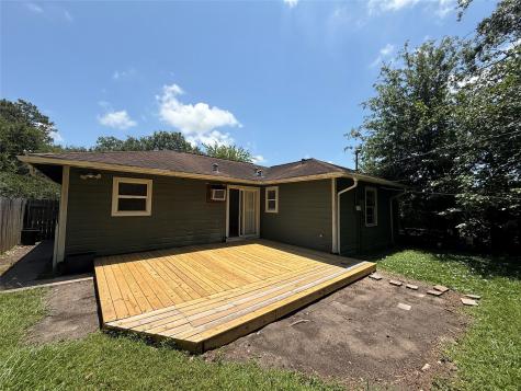 205 N Fulton Street Texas City TX 77591