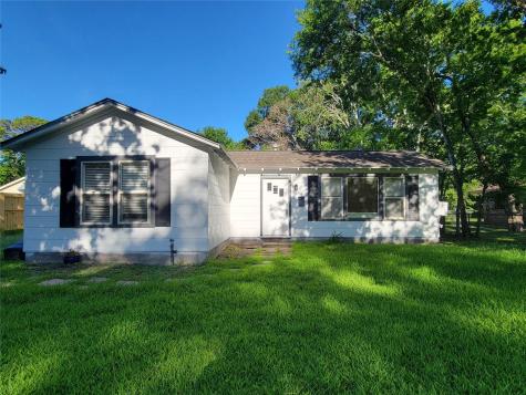 403 N Tinsley Street Angleton TX 77515