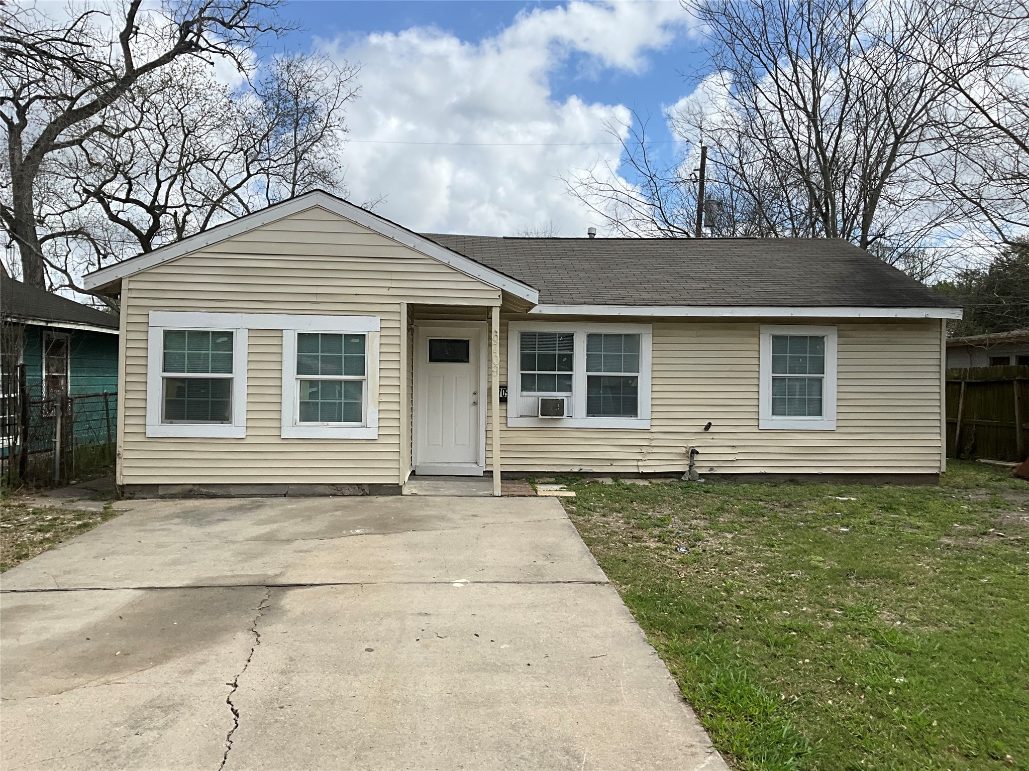 6709 Kassarine Pass Houston TX 77033