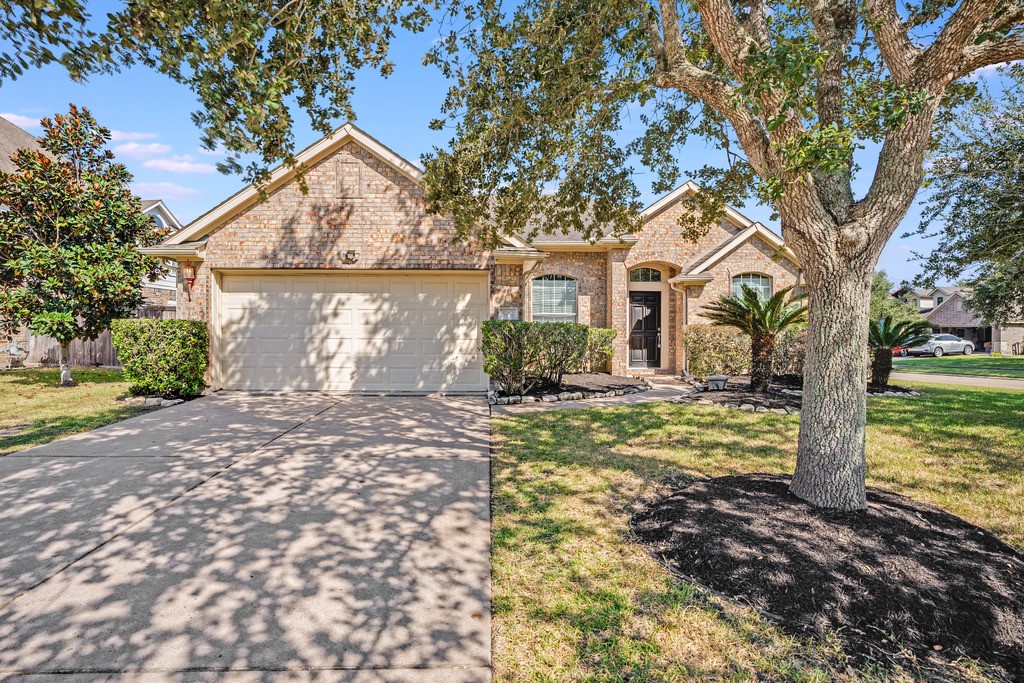 5752 Lightstone Lane League City TX 77573