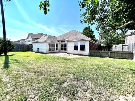 17722 Meadow Crossing Lane Houston TX 77095