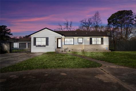 9311 Lanewood Drive Houston TX 77016