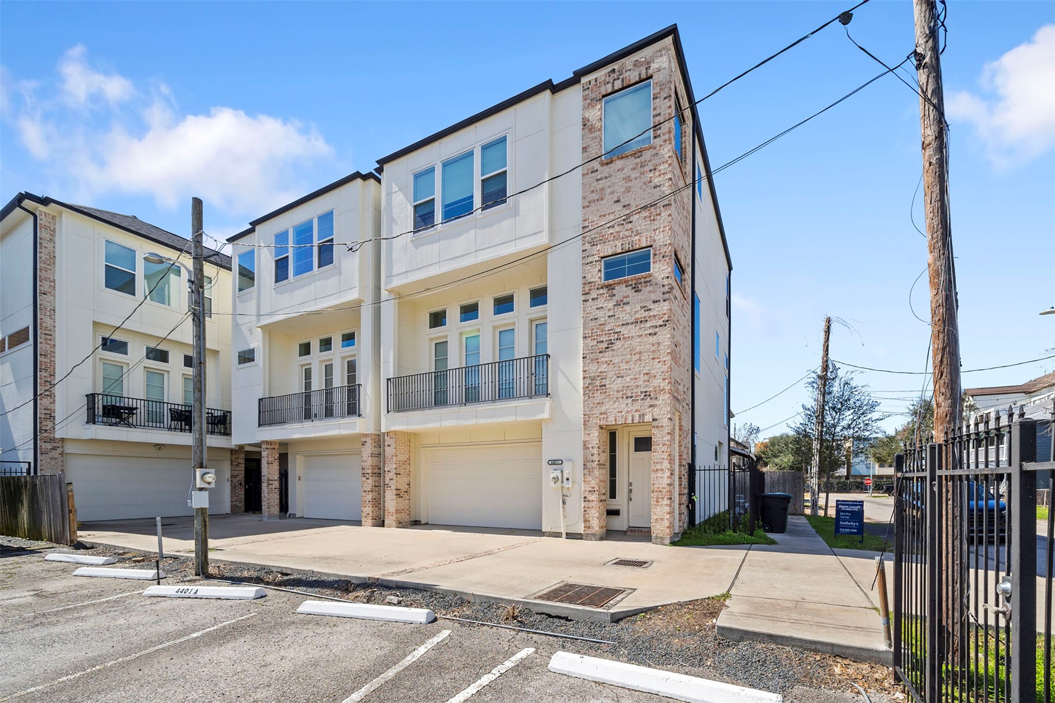 4407 Marina Street A Houston TX 77007
