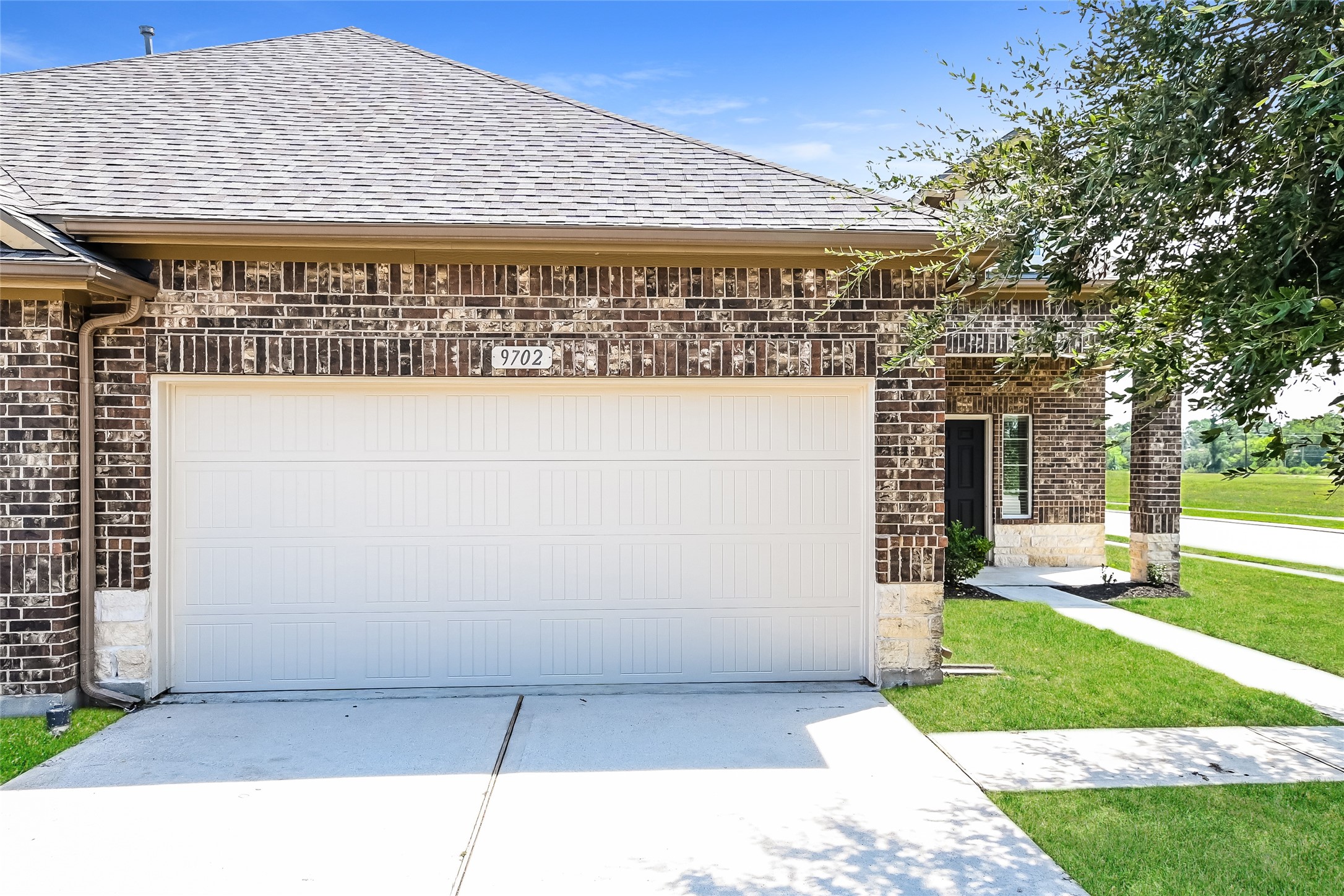9702 Elia Court Houston TX 77044