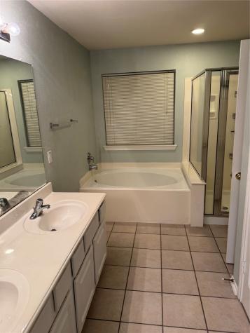 16642 Newglen Lane Houston TX 77084
